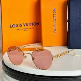 Picture of Louis Vuitton Sunglasses _SKUfw74861346fw